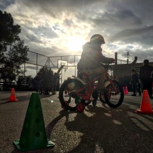 Κυκλοφορώ με Ασφάλεια στο Δρόμο