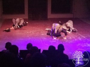 Ο Αλυσοδεμένος Ελέφαντας