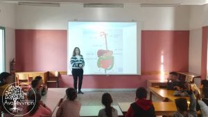 Η παιδίατρος, κα Μαρία Πόγκα, στην Ε’ Δημοτικού