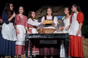 Χριστούγεννα στις γειτονιές του κόσμου